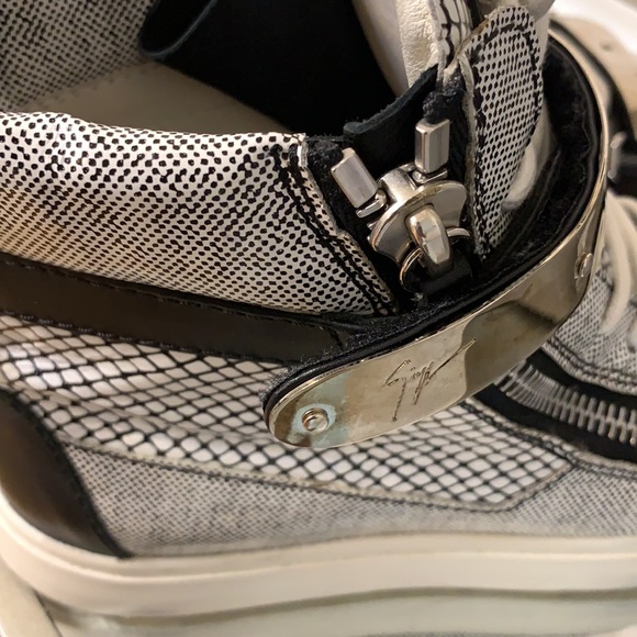 Authentic Giuseppe Zanotti Mesh-Print High-TopS - Picture 8 of 11
